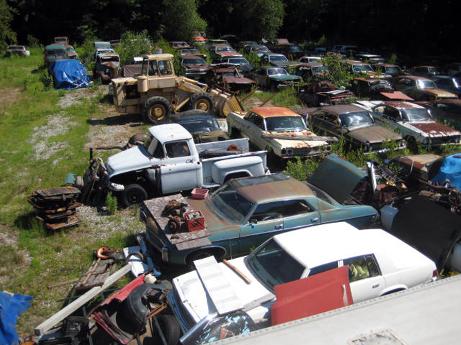 Vintage Chevy auto parts yard, vintage Chevy car parts junkyard